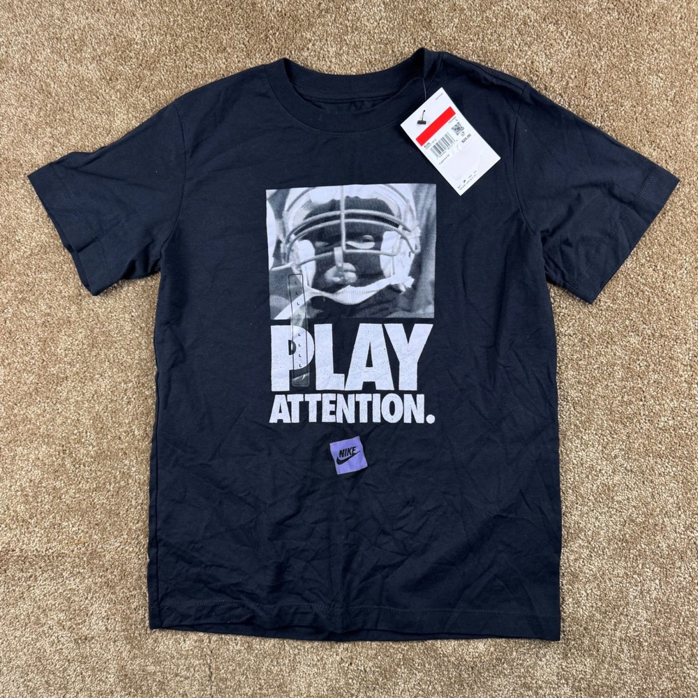 Nike Kids Play Attention Football Graphic Training Tee Black IB8331-010 Size L
